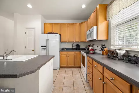 Kitchen - 20 October Glory Ave, Ocean View, DE 19970 photo 4 of 5