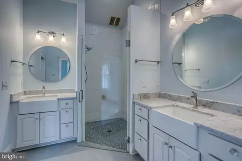 Bath - 237 2nd St, Lewes, DE 19958 photo 5 of 5