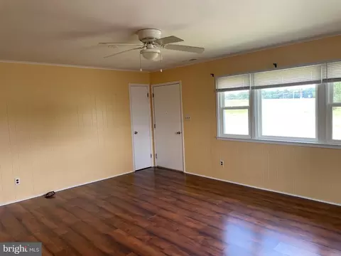 Living - 24532 Betts Pond Rd, Millsboro, DE 19966 photo 2 of 2