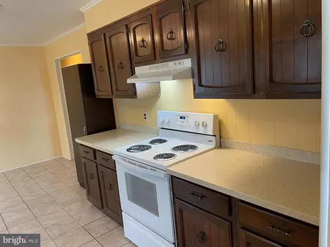Kitchen - 24532 Betts Pond Rd, Millsboro, DE 19966 photo 2 of 2