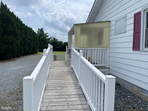 Exterior - 24532 Betts Pond Rd, Millsboro, DE 19966 photo 2 of 4