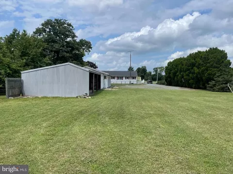 Exterior - 24532 Betts Pond Rd, Millsboro, DE 19966 photo 3 of 4