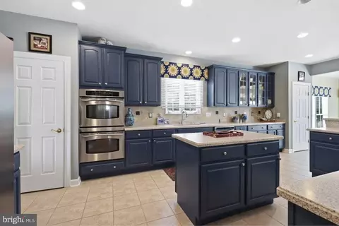 Kitchen - 33067 E Light Dr, Lewes, DE 19958 photo 4 of 4
