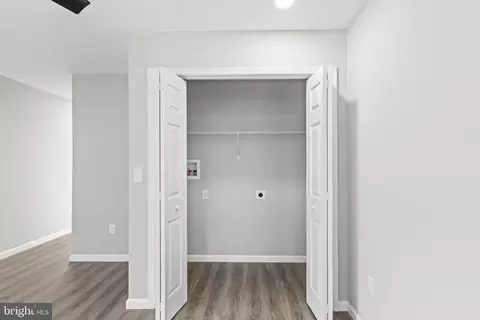 Entry Way - 518 W 7th St, Laurel, DE 19956 photo 7 of 8