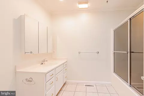 Bath - 28 Manor Dr, Dagsboro, DE 19939 photo 3 of 3