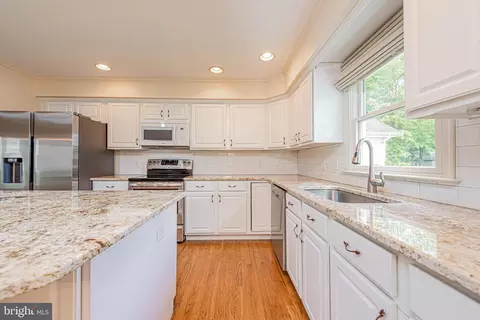Kitchen - 28 Manor Dr, Dagsboro, DE 19939 photo 4 of 4