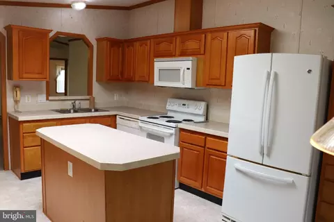 Kitchen - 16786 Redden Rd, Georgetown, DE 19947 photo 2 of 4