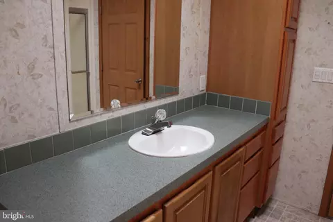 Bath - 16786 Redden Rd, Georgetown, DE 19947 photo 1 of 2