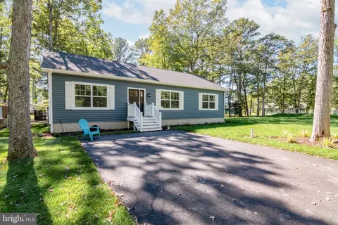 32939 Holly Pines Dr, Lewes, DE 19958