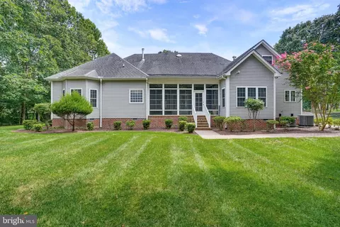 Exterior - 9 Sandpebble Dr, Seaford, DE 19973 photo 8 of 11