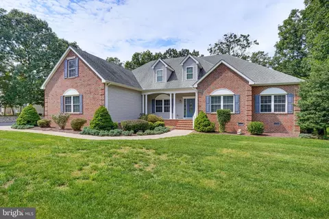 Exterior - 9 Sandpebble Dr, Seaford, DE 19973 photo 5 of 11