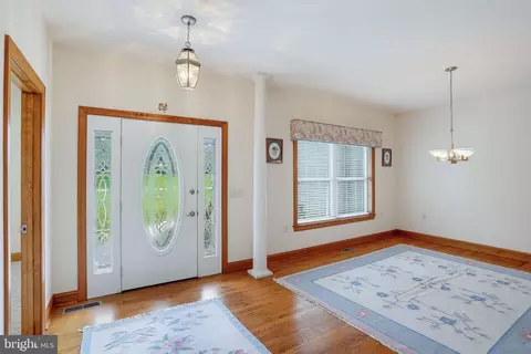 Entry Way - 9 Sandpebble Dr, Seaford, DE 19973 photo 1 of 2