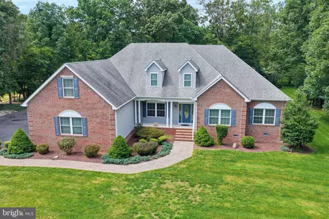 Exterior - 9 Sandpebble Dr, Seaford, DE 19973 photo 2 of 11