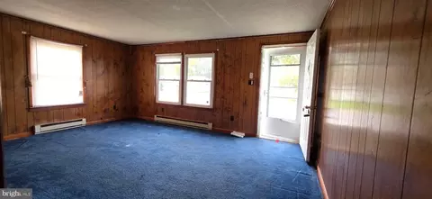 Living - 511 W 8th St, Laurel, DE 19956 photo 1 of 1