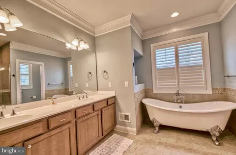 Bath - 32834 Dionis Dr, Lewes, DE 19958 photo 1 of 3