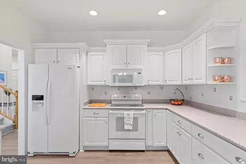 Kitchen - 323 Walkabout Rd, Bethany Beach, DE 19930 photo 4 of 7