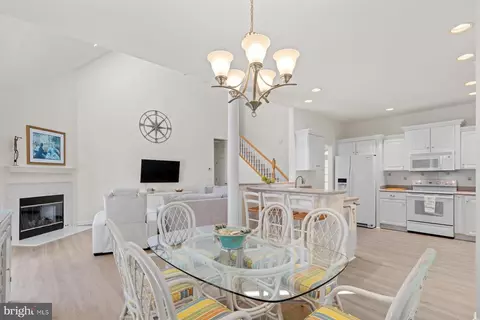 Dining - 323 Walkabout Rd, Bethany Beach, DE 19930 photo 3 of 4