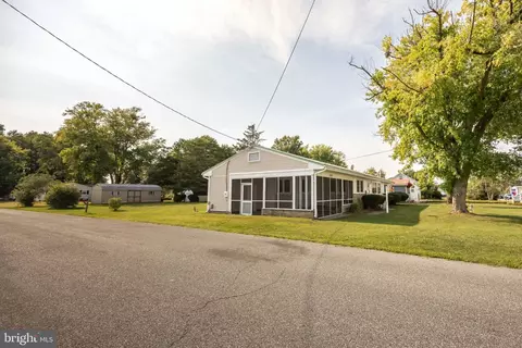 Exterior - 33259 Main St, Dagsboro, DE 19939 photo 13 of 14