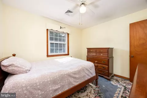 Bedroom - 33259 Main St, Dagsboro, DE 19939 photo 5 of 11