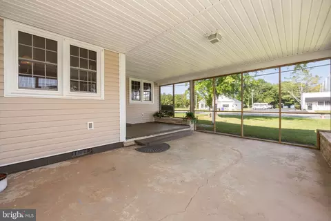 Exterior - 33259 Main St, Dagsboro, DE 19939 photo 6 of 14