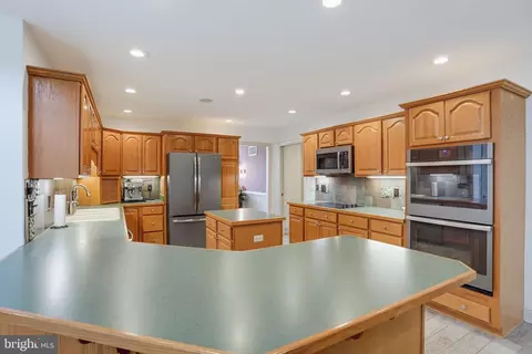 Kitchen - 30637 Cypress Ln, Laurel, DE 19956 photo 2 of 7