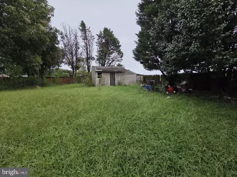 Exterior - 8344 Sharptown Rd, Laurel, DE 19956 photo 5 of 13