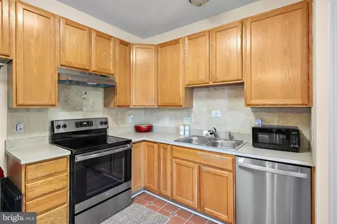 Kitchen - 26 John Hall Dr, Ocean View, DE 19970 photo 2 of 4