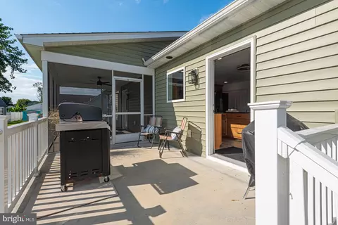 Exterior - 36710 Baltimore Ave, Ocean View, DE 19970 photo 12 of 14