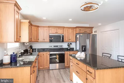 Kitchen - 36710 Baltimore Ave, Ocean View, DE 19970 photo 4 of 5