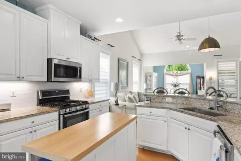 Kitchen - 32787 Widgeon Rd, Ocean View, DE 19970 photo 3 of 3