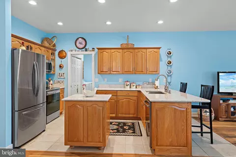 Kitchen - 11 Teaberry Ln, Georgetown, DE 19947 photo 2 of 5