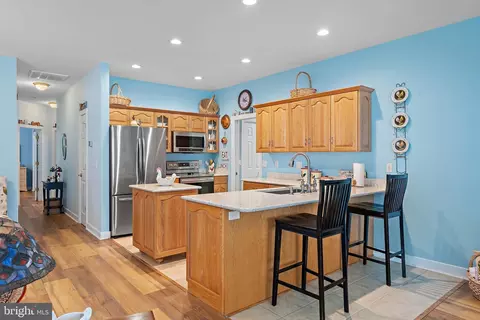 Kitchen - 11 Teaberry Ln, Georgetown, DE 19947 photo 5 of 5