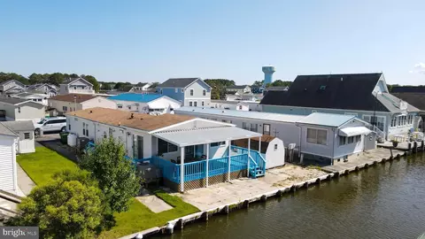 36989 Laws Point Rd, Selbyville, DE 19975