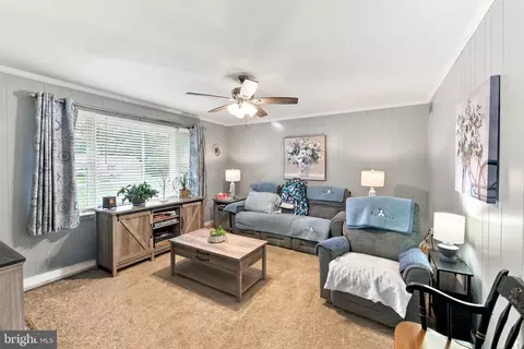 Living - 303 Nancy St, Georgetown, DE 19947 photo 1 of 1