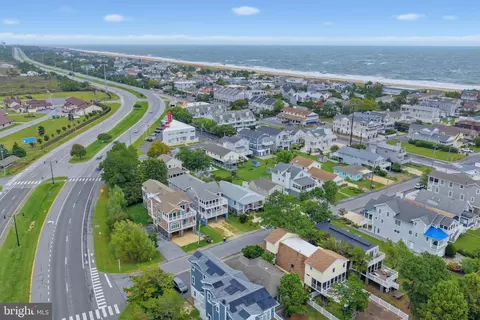 View/Area - 215 4th St, Bethany Beach, DE 19930 photo 6 of 12