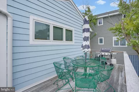 Exterior - 215 4th St, Bethany Beach, DE 19930 photo 4 of 7