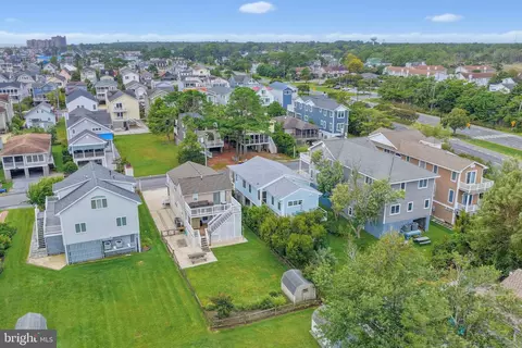 View/Area - 215 4th St, Bethany Beach, DE 19930 photo 12 of 12