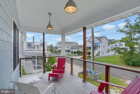 Exterior - 215 4th St, Bethany Beach, DE 19930 photo 5 of 7