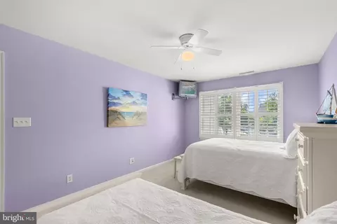 Bedroom - 213 Willow Oak Ave, Ocean View, DE 19970 photo 9 of 14