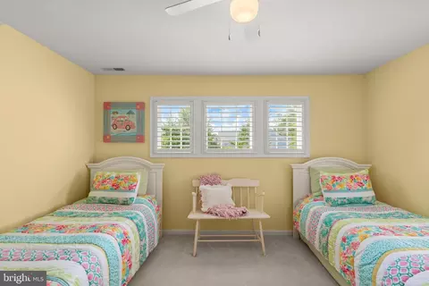 Bedroom - 213 Willow Oak Ave, Ocean View, DE 19970 photo 12 of 14