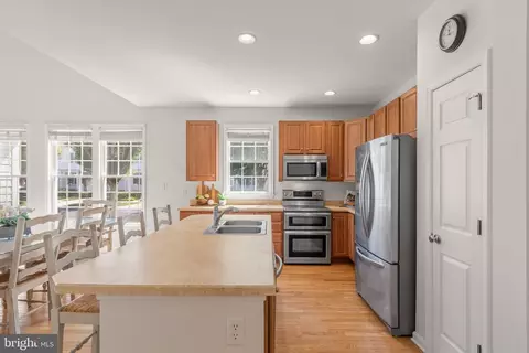 Kitchen - 213 Willow Oak Ave, Ocean View, DE 19970 photo 2 of 8