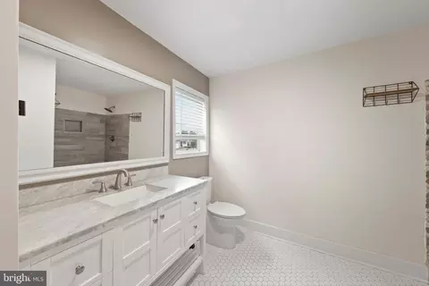 Bath - 3 Meadow Run, Georgetown, DE 19947 photo 1 of 2