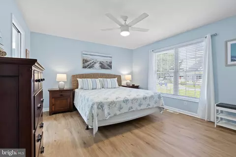 Bedroom - 17 New Castle Ct, Ocean View, DE 19970 photo 1 of 6