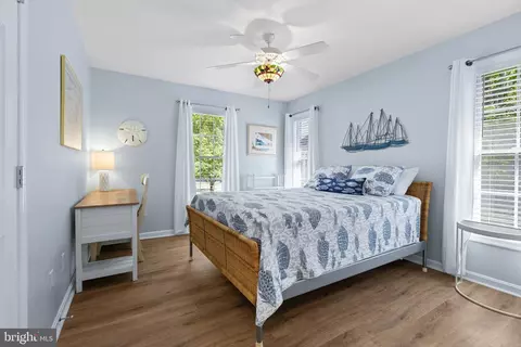 Bedroom - 17 New Castle Ct, Ocean View, DE 19970 photo 6 of 6