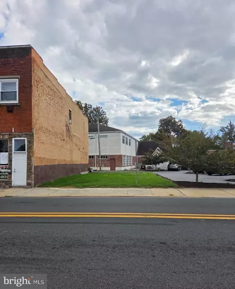 114 E Market St, Laurel, DE 19956 photo 4