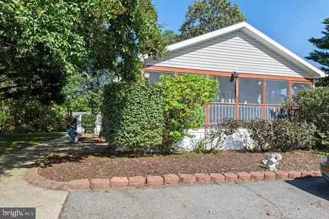33540 Montgomery Ct, Lewes, DE 19958