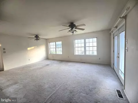 Living - 15 Carriage Ln, Georgetown, DE 19947 photo 1 of 1