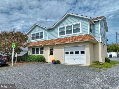 25 New Orleans St, Dewey Beach, DE 19971