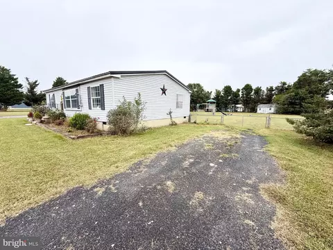 6107 Watson Rd, Laurel, DE 19956 photo 3