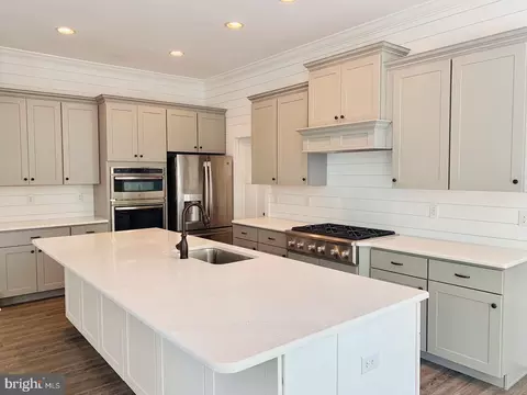 Kitchen - 8 Patriots Way, Georgetown, DE 19947 photo 2 of 3